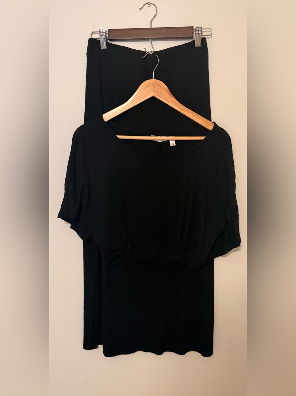 Willow and Root Black Two Piece Set